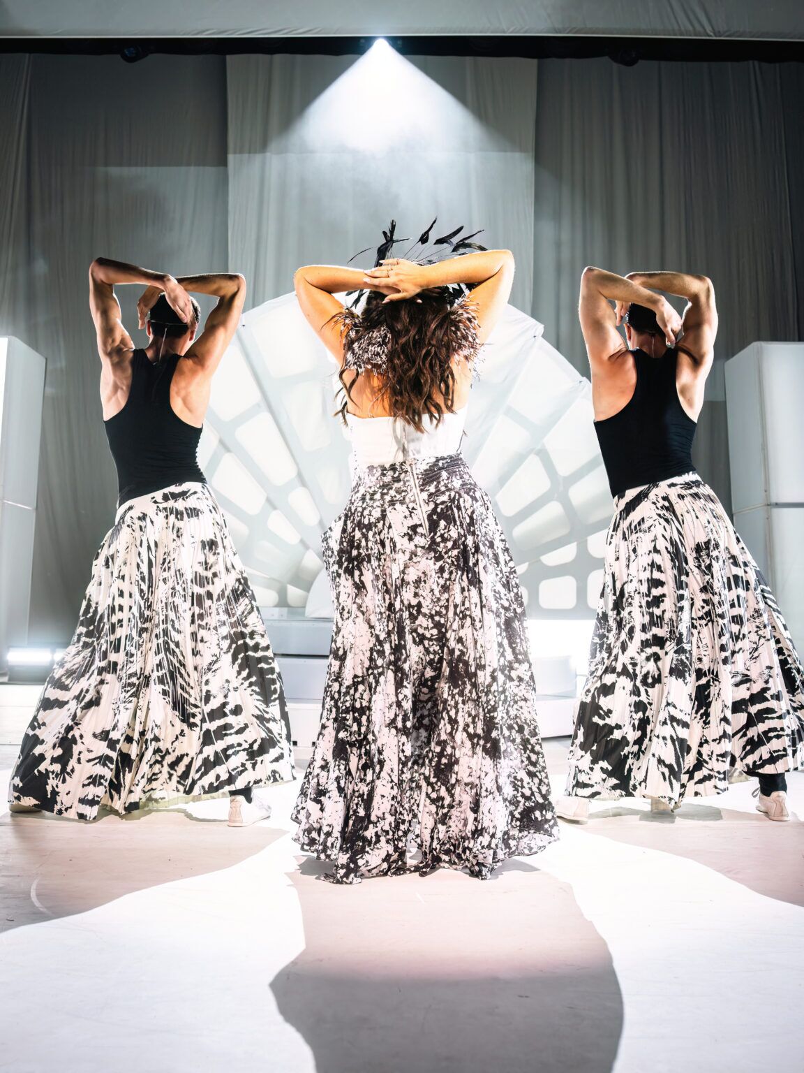 Jessie Ware’s ‘Superbloom’ Tour Brings Disco Magic to LA - Gayety