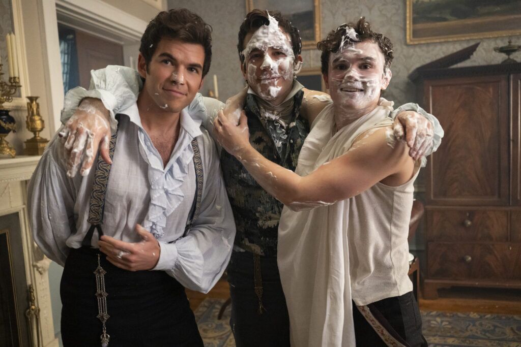 Bridgerton. (L to R) Luke Newton as Colin Bridgerton, Luke Thompson as Benedict Bridgerton, Will Tilston as Gregory Bridgerton in episode 404 of Bridgerton. Cr. Liam Daniel/Netflix © 2025