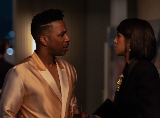 Leslie Odom Jr et Kerry Washington dans