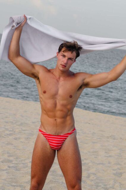 SAMMY dévoile sa collection Printemps/Été 2026 avec de nouveaux sous-vêtements audacieux, des coupes élargies et une philosophie de conception centrée sur le corps qui remodèle la mode masculine.