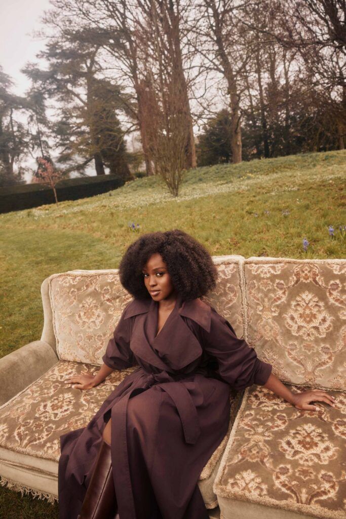 Bridgerton Saison 5. Masali Baduza dans le rôle de Michaela Stirling. Photo de Zoé McConnell.