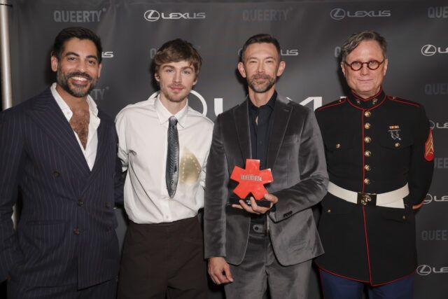 Sachin Bhatt, Miles Dominic Heizer, Andy Parker et Greg Cope White. Photo : Shutterstock pour Queerty