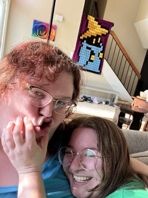 L'enseignante trans Saoirse Emery lance GoFundMe pour quitter la Floride et enseigner ouvertement dans le Maryland dans un contexte de politique anti-LGBTQ croissante.