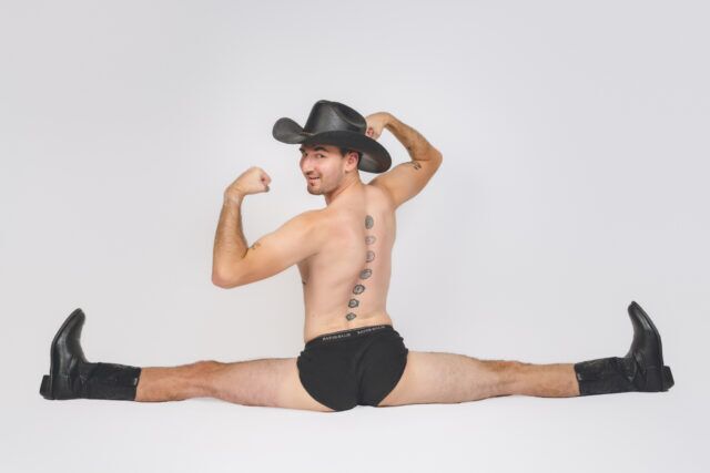 La saison 5 de « BateOff » de BateWorld débute le 1er mai avec de nouveaux candidats, des défis provocateurs et un accent mis sur l'expression de soi pendant le mois de la masturbation.