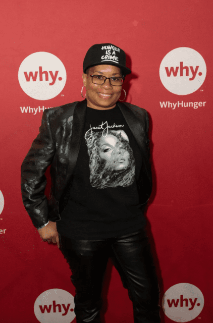 Jenique Jones, directrice exécutive de WhyHunger, au gala des Chapin Awards 2023.