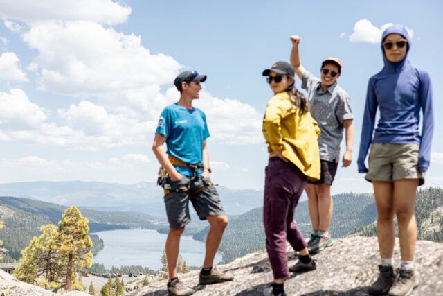 La Queer Ascent d'Arc'teryx revient à Truckee avec des cliniques d'escalade, des événements communautaires queer et une nouvelle célébration du Queer Prom.