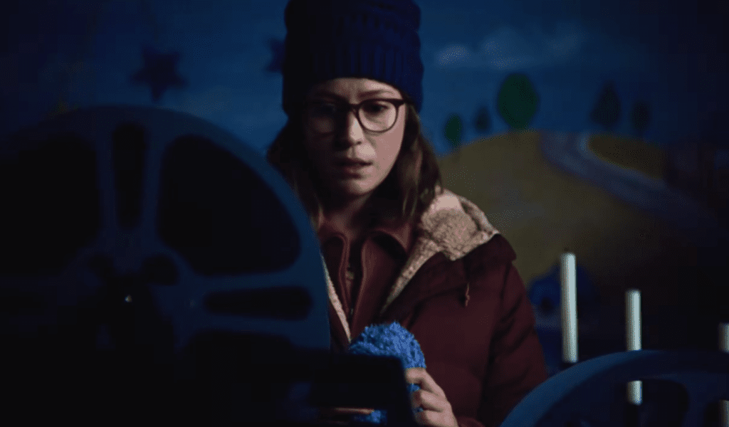 Hannah Einbinder dans Teenage Sex and Death at Camp Miasma (Photo : capture d'écran YouTube/Mubi)
