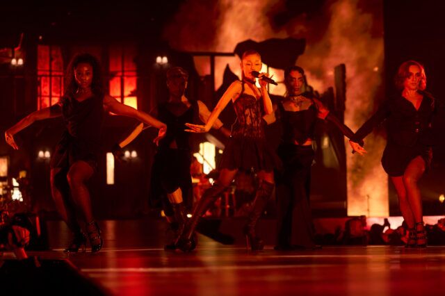 Ariana Grande 'Eternal Sunshine' Tour Night 1 sur 5 à Los Angeles, Californie au Crypto.com Arena
