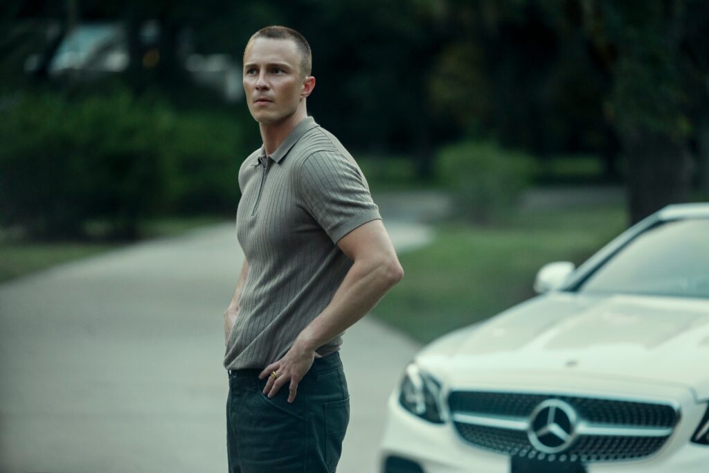 Banques extérieures. Drew Starkey dans le rôle de Rafe dans l'épisode 506 d'Outer Banks. Cr. © 2026 Jackson Lee Davis/Netflix