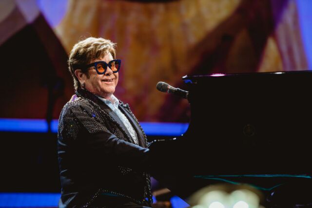 Elton John will return to Mexico City for two farewell performances this October, his first shows in the city in 14 years. Here's how to get tickets.