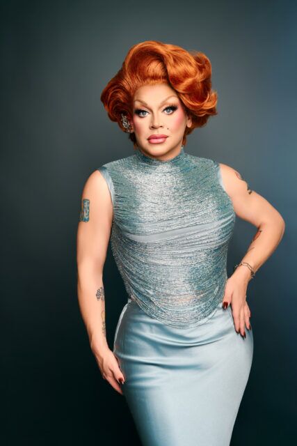 Ginger Minj rejoint Hairspray de Broadway Sacramento dans le rôle d'Edna Turnblad, apportant sa magie drag à la comédie musicale bien-aimée.