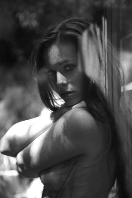 La photographe Renée Jacobs discute des « rêves d'Amérique », de la visibilité queer, de l'activisme visuel et des raisons pour lesquelles la représentation femme-femme reste essentielle aujourd'hui.