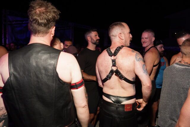 Sniffies et la Fondation Tom of Finland ont célébré la Bear Week 2026 à Provincetown avec des produits exclusifs, des DJ, de l'art queer et une collaboration en édition limitée.