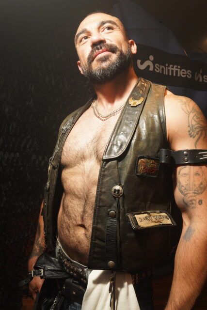 Sniffies et la Fondation Tom of Finland ont célébré la Bear Week 2026 à Provincetown avec des produits exclusifs, des DJ, de l'art queer et une collaboration en édition limitée.