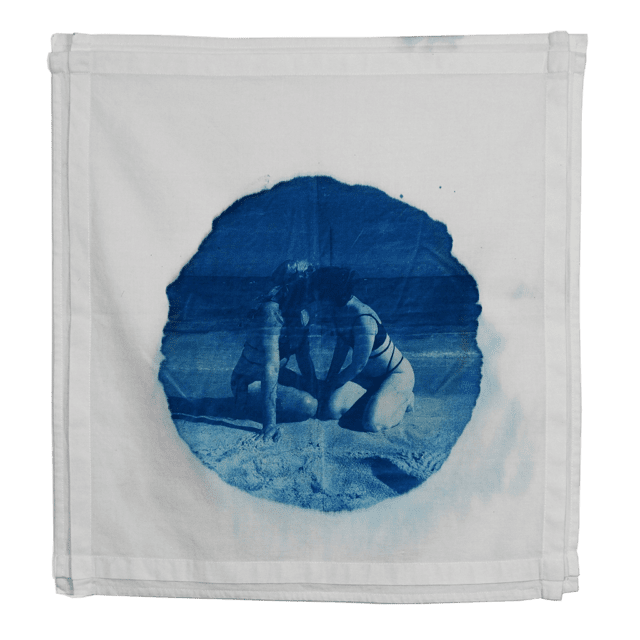 Tourmaline et Cameron s'embrassant par Bex McCharen