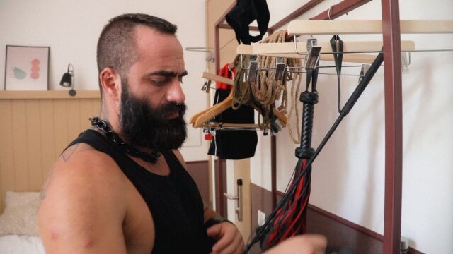 Marc Peridis transforme le documentaire érotique UNSHAMED en une expérience de thérapie sexuelle de groupe en direct à Londres et à Berlin. Bientôt en streaming en ligne.