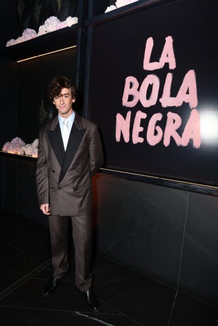 TORONTO, ONTARIO - 15 SEPTEMBRE : Guitarricadelafuente assiste à Netflix "La Bola Negra" Première canadienne le 15 septembre 2026 à Toronto, Ontario.