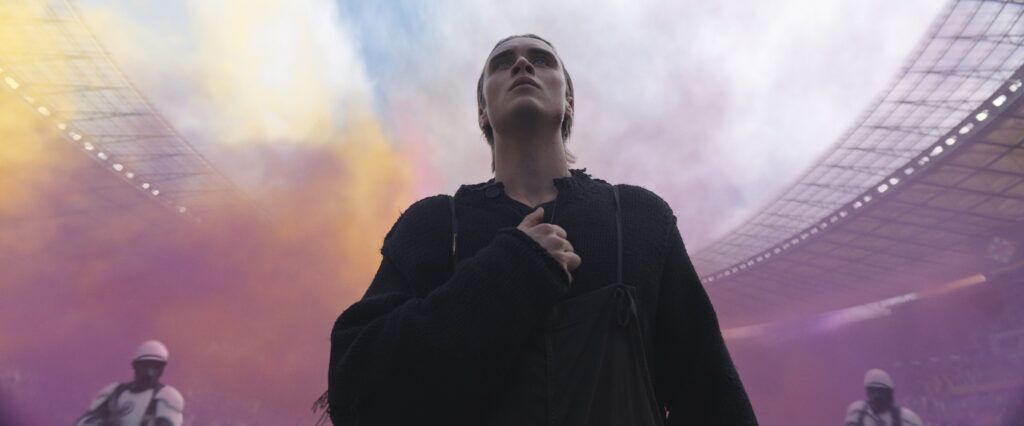 Joseph Zada dans le rôle de Haymitch Abernathy dans Hunger Games : Lever du soleil sur la récolte. Crédit photo : avec l'aimable autorisation de Lionsgate