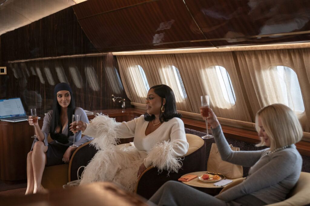 ALL’S FAIR - “First Look” (Disney/Ser Baffo) KIM KARDASHIAN, NIECY NASH-BETTS, NAOMI WATTS